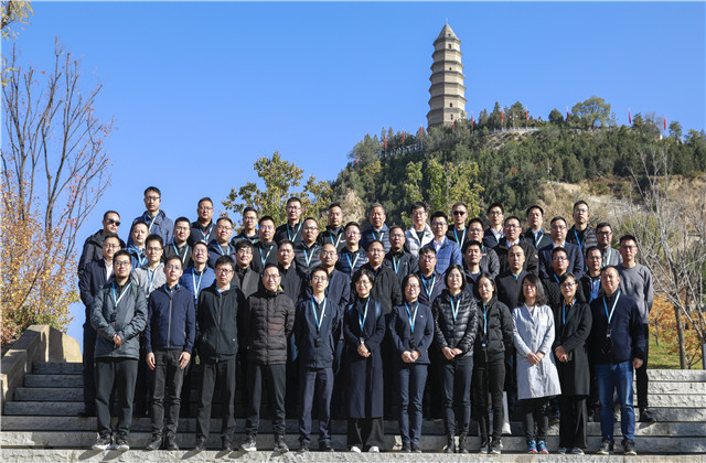 人生就是博控股首批80后中高层赴延安学习红色精神